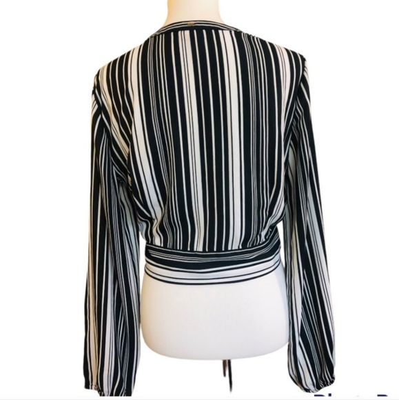Guess Black and White Striped Crossover Top, XS - Picture 2 of 11